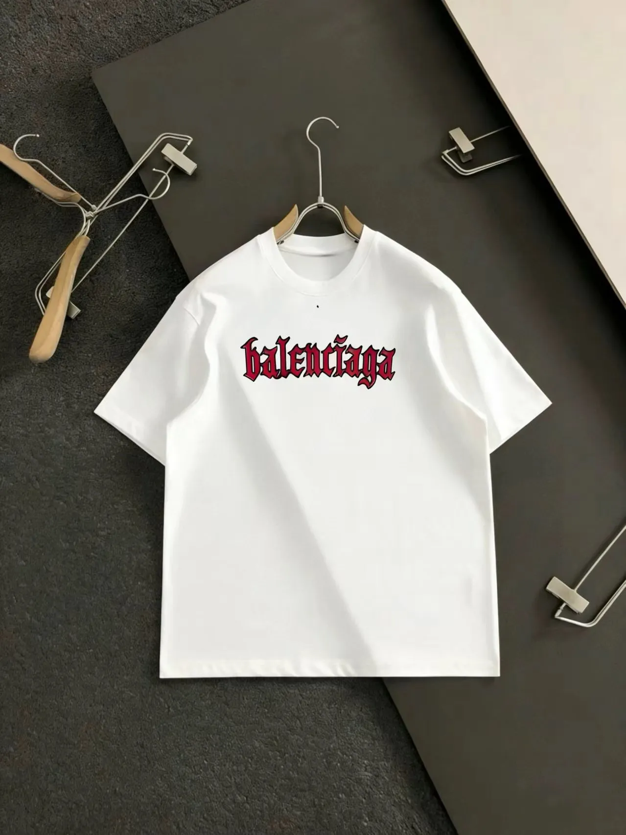 ⚜️Balenciag* *New Arrival T .25s Same Style！ . . ！ Breathable. ！ 40 280g . ～ ！ ：Black.White.Sizes：M-3XL ！（175/145 L）
